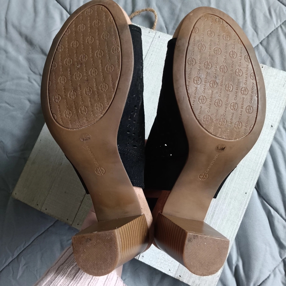 Giani Bernini Black And Tan Sz 9.5 Memory Foam Women's Peep-Toe Ankle Heels - Picture 11 of 11